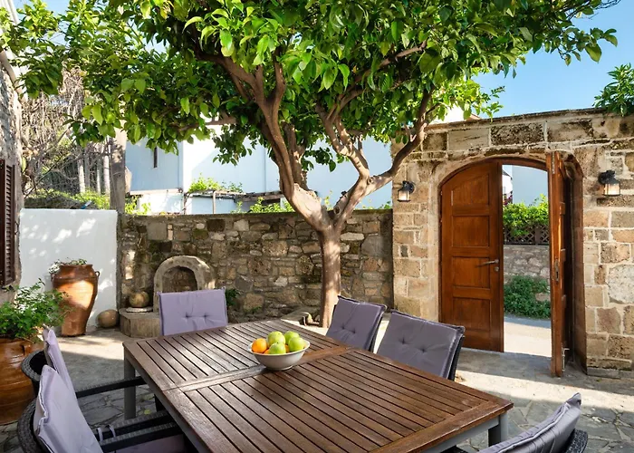 Villa Claudia In Lardos